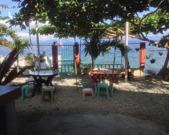 Our Place Guesthouse - Samboan - Patio