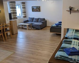 Apartment-Garden view-Private Bathroom-Classic-Fewo 1 - Dobel - Living room