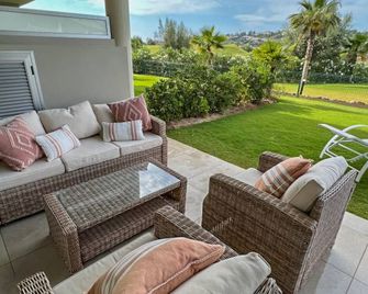 Luxury La Cala Golf retreat with terrace & pool - La Cala de Mijas - Innenhof