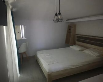 Gatos House 2 - Pefkochori
