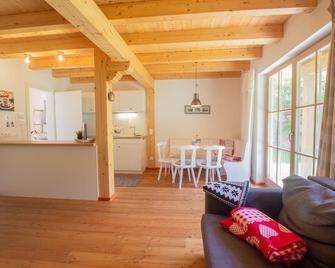 Lodge Enzian 194 im Tauerndorf Enzingerboden - Uttendorf - Obývací pokoj