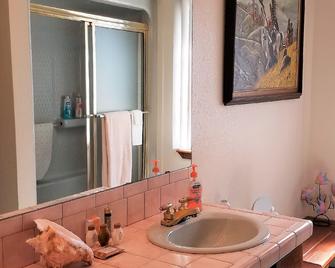 Tavares Inn - Alamogordo