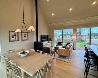 Loma Cottages - Fish Creek - Comedor
