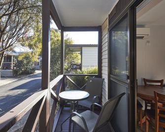 Nrma Bathurst Panorama Holiday Park - Bathurst - Balcony