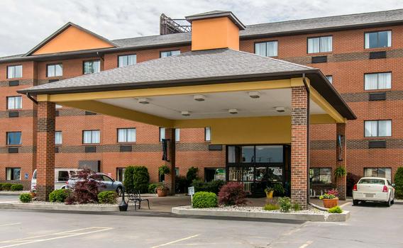 Comfort Inn C 94 C 1 6 3 Port Huron Hotel Deals Reviews