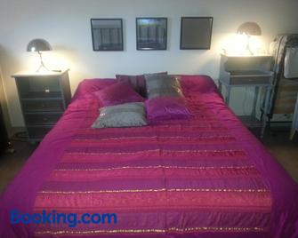 Tres agreable maison au calme dans la pinede - Lacanau Océan - Schlafzimmer