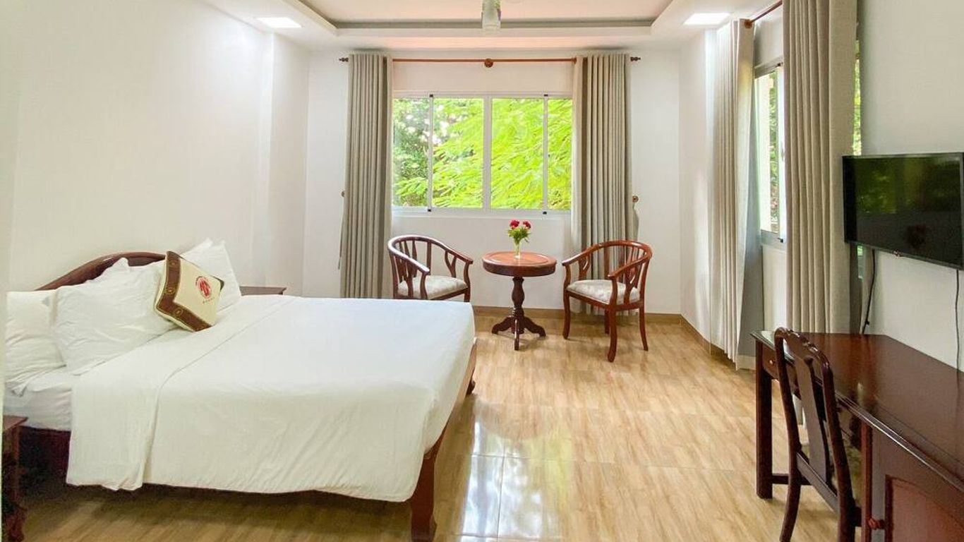 Tan Son Nhat Con Dao Resort