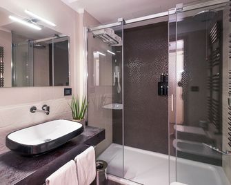 Hotel Forum - Pompei - Phòng ngủ