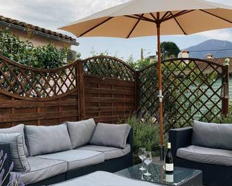 Villa 6 persons, swimming pool, view of the Alberes 8 km from the Mediterranean - Sorede - Patio