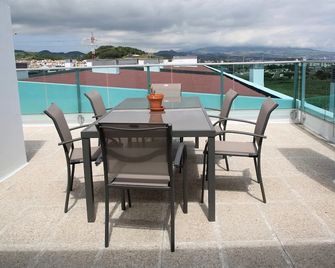 Rooftop Terrace Apartment Pdl - Ponta Delgada - Balkon
