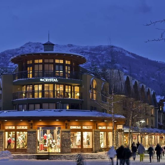 Building view of Crystal Lodge