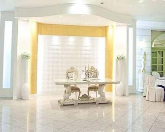 Lucera/Villa Imperiale Hotel - Lucera - Lobby