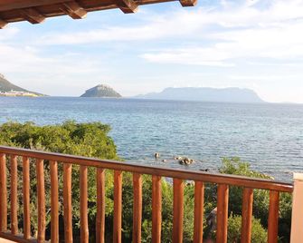 Villa Dolphin Terrace On The Sea - Golfo Aranci - Balcon