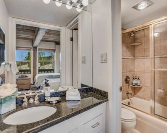 Interlude Condominiums 2-Bedroom Unit 20 - Snowmass Village - Bad