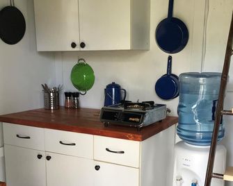 Micro-cabin nestled in secluded forest - Gimli - Kitchen