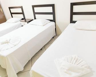 Hotel Village - Pato Branco - Habitación