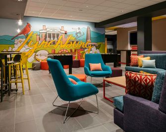Tru by Hilton Lynchburg - Lynchburg - Lounge