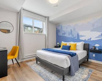 Southern Horizons | Mini Nordic Spa | Fenced Yard - Cochrane