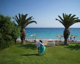 The Ixian Grand & All Suites - Adults Only - Ialysos - Camera da letto