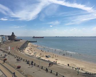 Hotel Truida - Vlissingen - Beach