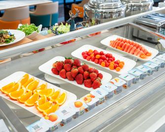 Holiday Inn Express Suzhou Shantang Street by IHG - Сучжоу - Buffet