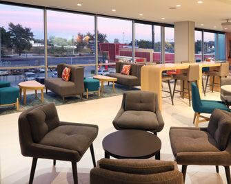 Avid Hotel Guadalajara Aeropuerto Norte By IHG - Tlaquepaque - Budova