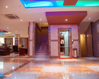 Tiffany Diamond Hotels Ltd - Makunganya - Dar Es Salaam - Lobby