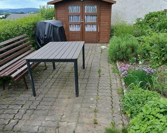 Ferienwohnungen Sommerfrische Lindenhaus - Seiffen - Patio