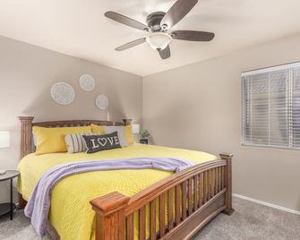 136th Surprise - Surprise - Bedroom