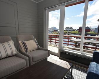 Lankanholmen Sea Cabins - Andenes - Living room