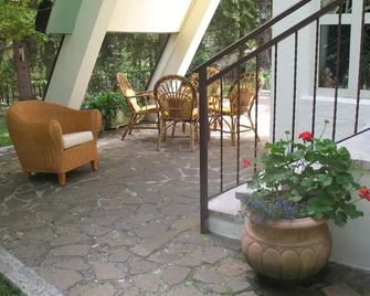B&b Gli Scoiattoli - Rocca di Mezzo - Patio
