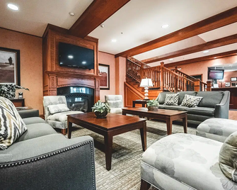Town & Country Inn and Suites - Quincy - Sala de estar