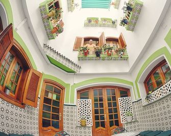 Charming Nerja Hostel - Nerja