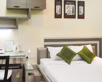 Treebo Trend Aryan Address - Guwahati - Bedroom
