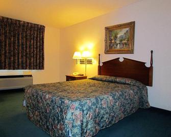 Western Inn & Suites Hampton - Hampton - Bedroom