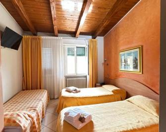 Hotel Le Querce - Milano - Camera da letto