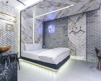 Changnyeong Goong Self check-in Motel - Changnyeong - Camera da letto