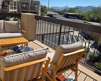Next to Fountain Park, Hiking, Dining, Fountain View! - Fountain Hills - Balcony