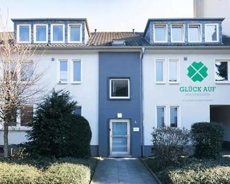 Glück Auf Appartements Am Stadtpark Duisburg - Duisburg - Building