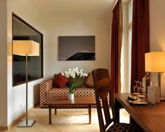 Waldhotel Davos - Davos - Living room