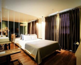 Chuncheon Urbane Hotel - Chuncheon - Bedroom