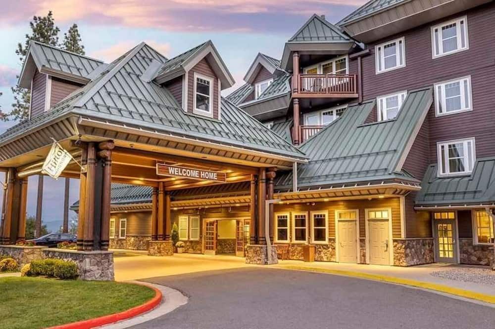 Adventure Awaits at Hilton Vacation Club Lake Tahoe : Scenic Views & Outdoor Fun - South Lake Tahoe - Bygning