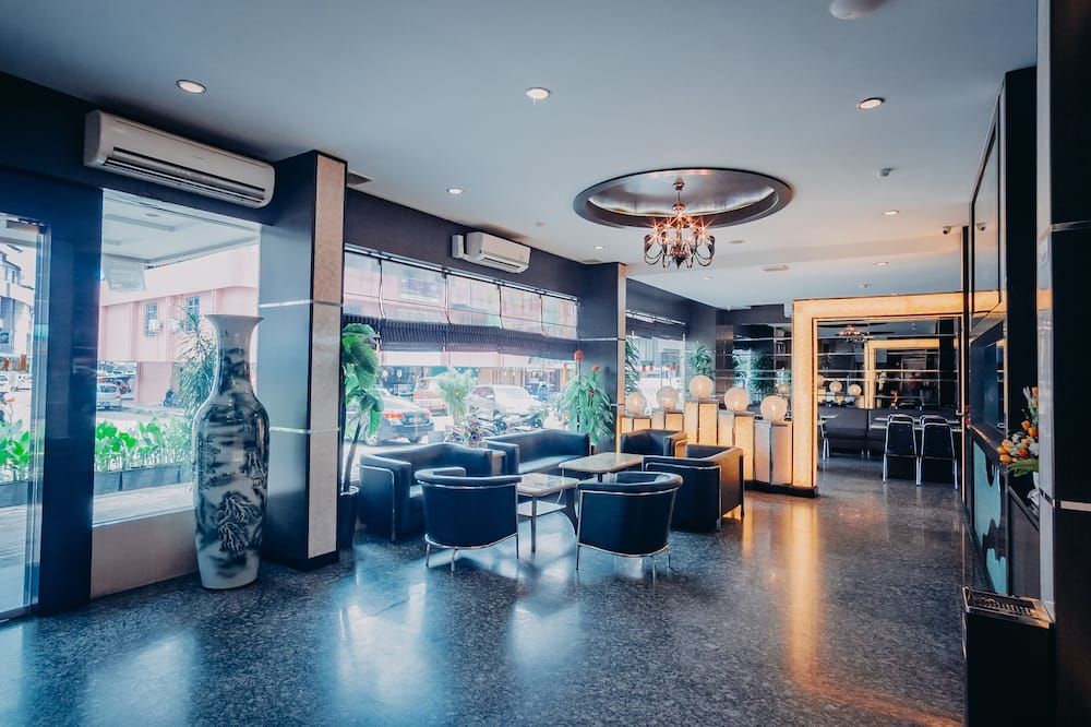 Lovina Inn - Nagoya Batam - באטאם קוטה - לובי