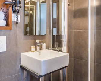 Art Hotel Eiffel - Paris - Bathroom