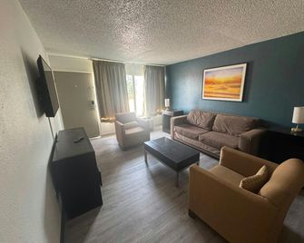 Express Inn & Suites - Greenville - Slaapkamer