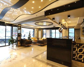 Life Corner Hotel - Izmir - Reception