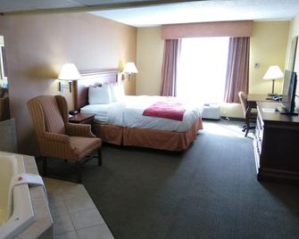 Baymont by Wyndham Clinton - Clinton - Habitación