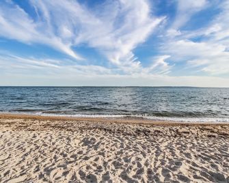 Innseason Resorts Surfside - Falmouth - Strand