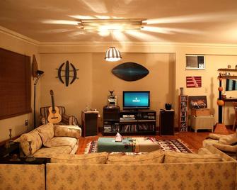 Best Located Hip Apartment In Cairo For Rent! - Cairo - Living room