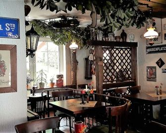 Gasthaus & Pension St.Peter - אייזנאך - מסעדה